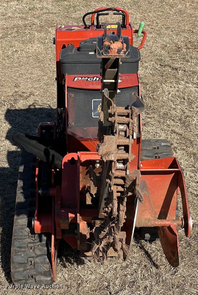 image for item DL0744 2019 Ditch Witch C16X  trencher