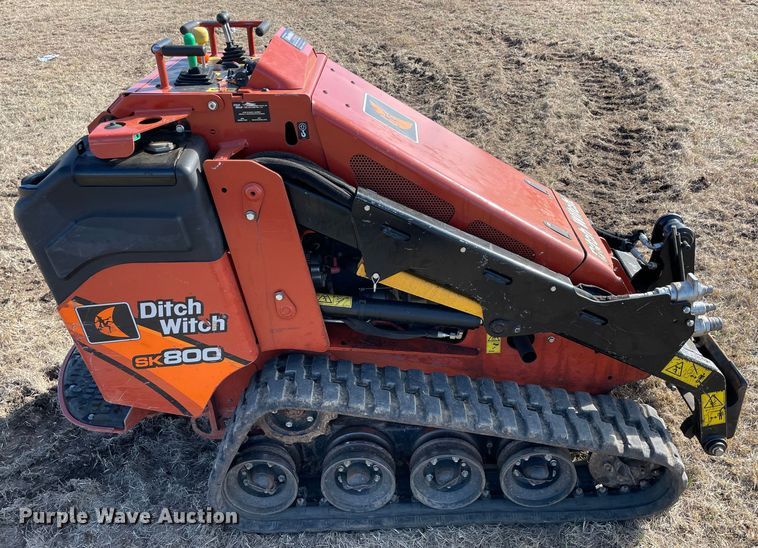 image for item DL0746 2020 Ditch Witch SK800  compact utility loader