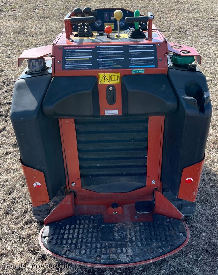 image for item DL0746 2020 Ditch Witch SK800  compact utility loader