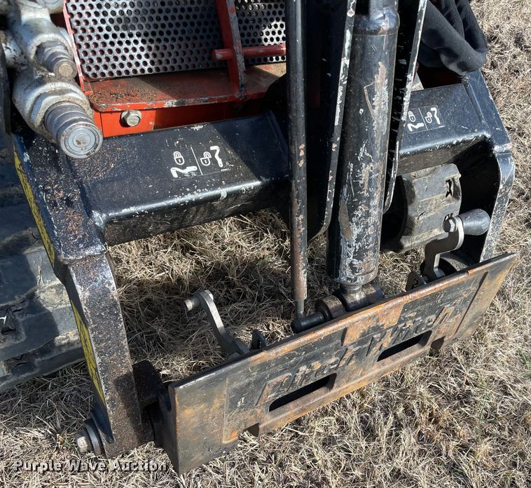 image for item DL0746 2020 Ditch Witch SK800  compact utility loader