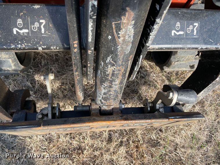 image for item DL0746 2020 Ditch Witch SK800  compact utility loader