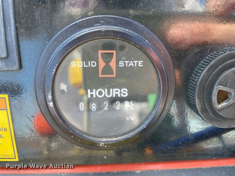 image for item DL0746 2020 Ditch Witch SK800  compact utility loader