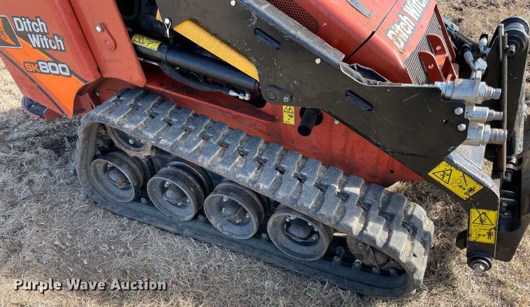 image for item DL0746 2020 Ditch Witch SK800  compact utility loader