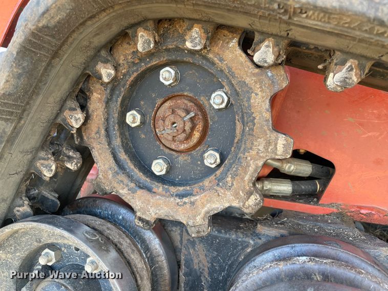 image for item DL0746 2020 Ditch Witch SK800  compact utility loader