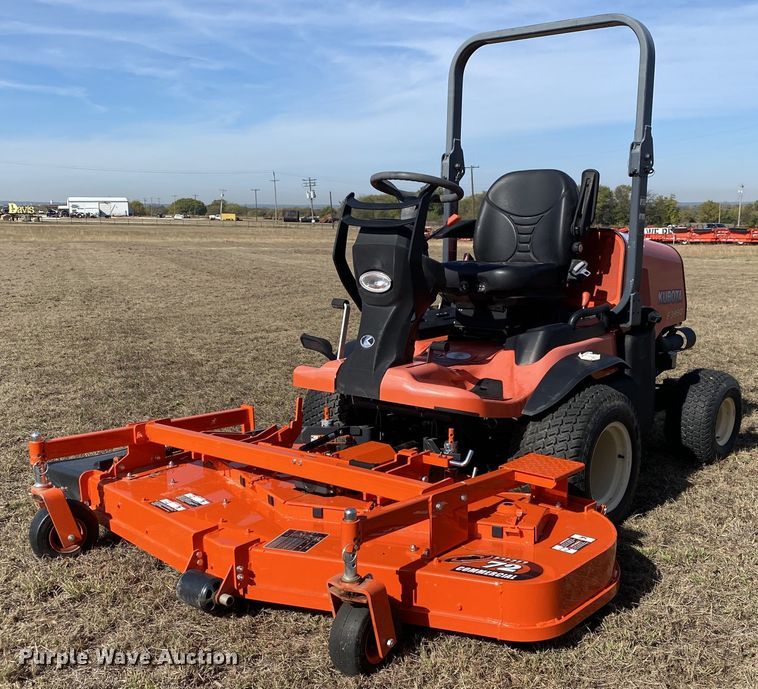 image for item DN7500 2014 Kubota F3990  lawn mower