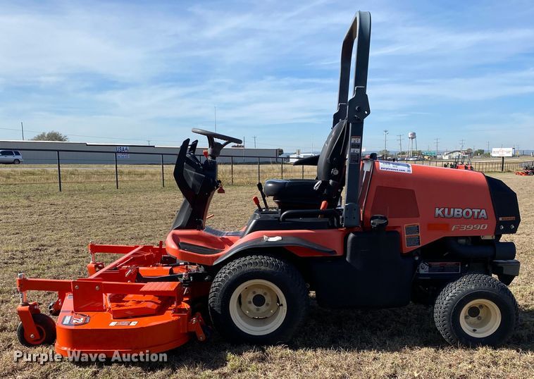 image for item DN7500 2014 Kubota F3990  lawn mower