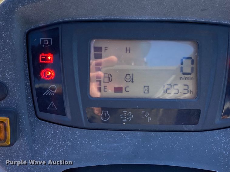 image for item DN7501 2017 Kubota F3990  lawn mower