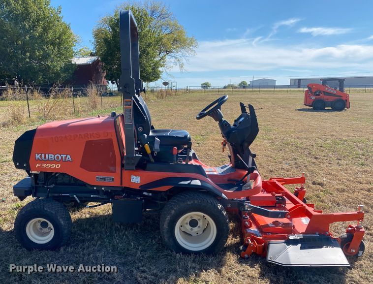 image for item DN7505 2017 Kubota F3990  lawn mower