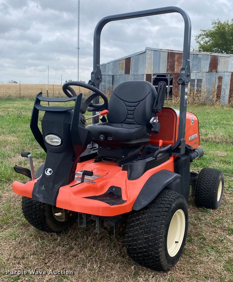 image for item DN7507 2017 Kubota F3990  lawn mower