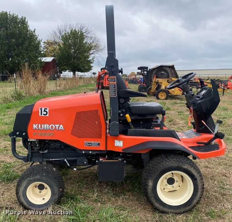image for item DN7507 2017 Kubota F3990  lawn mower