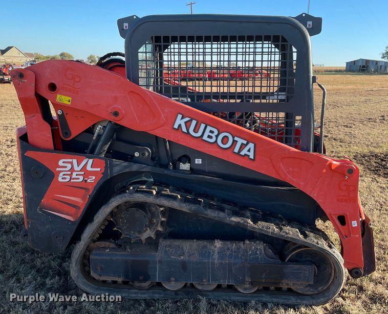 image for item DN7532 2020 Kubota SVL65-2  tracked skid steer loader