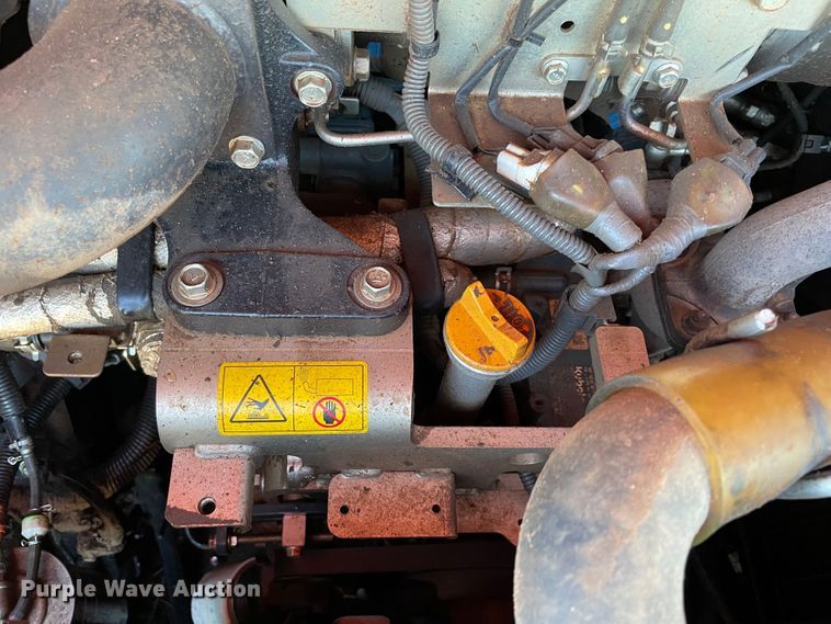 image for item DN7532 2020 Kubota SVL65-2  tracked skid steer loader