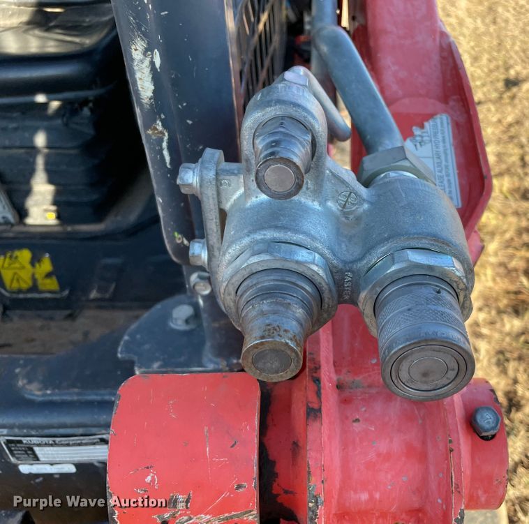 image for item DN7532 2020 Kubota SVL65-2  tracked skid steer loader