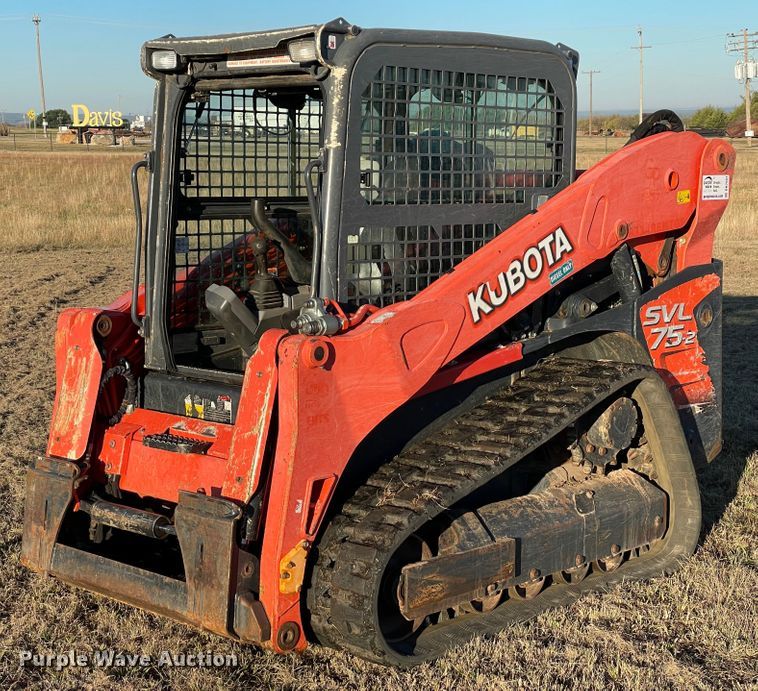 image for item DN7557 2020 Kubota SVL75-2  tracked skid steer loader