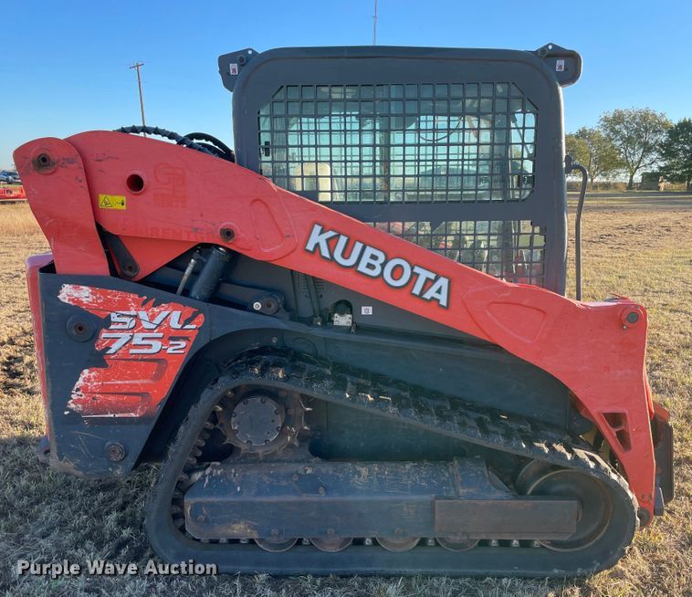 image for item DN7557 2020 Kubota SVL75-2  tracked skid steer loader