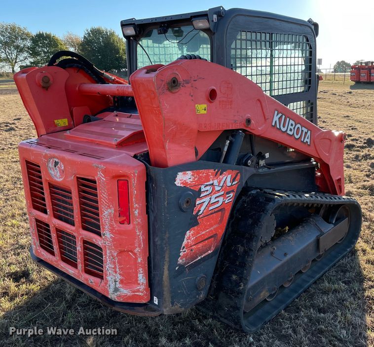 image for item DN7557 2020 Kubota SVL75-2  tracked skid steer loader