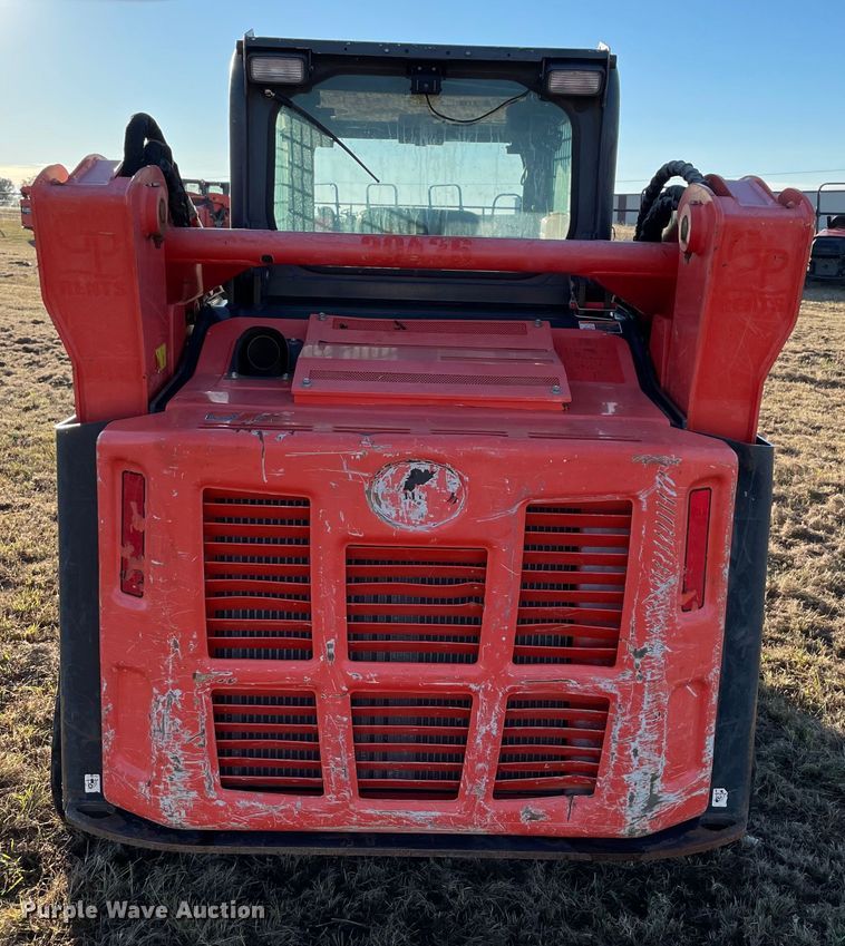 image for item DN7557 2020 Kubota SVL75-2  tracked skid steer loader