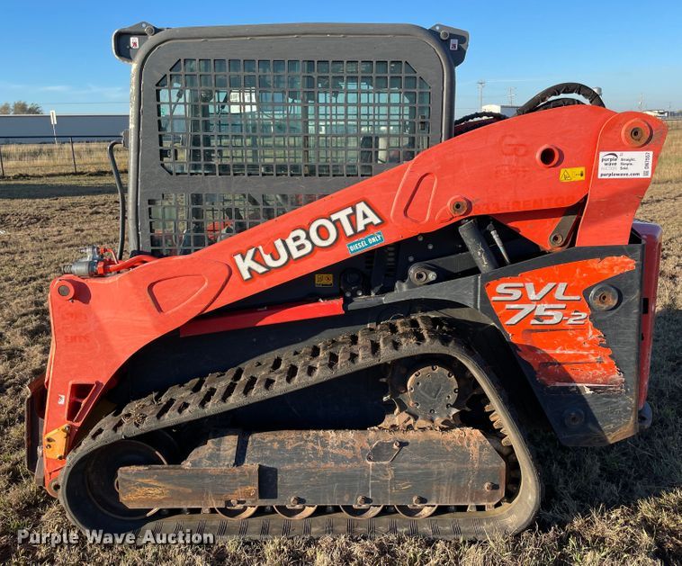 image for item DN7557 2020 Kubota SVL75-2  tracked skid steer loader
