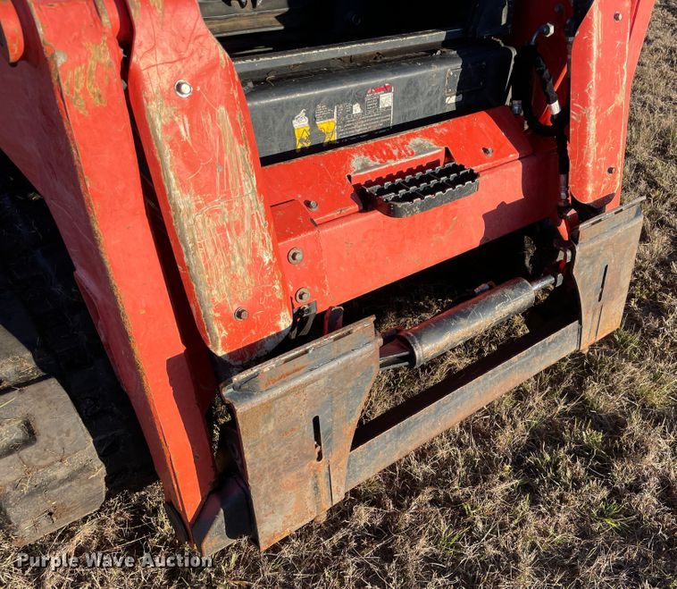 image for item DN7557 2020 Kubota SVL75-2  tracked skid steer loader