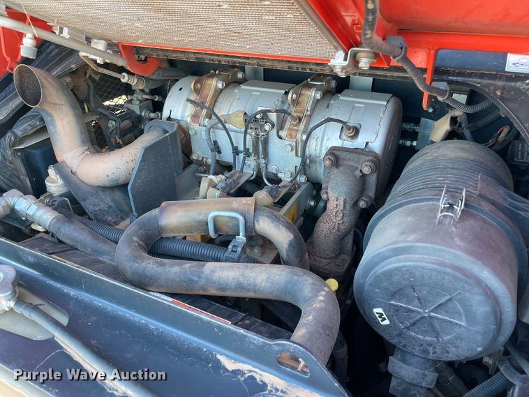 image for item DN7557 2020 Kubota SVL75-2  tracked skid steer loader