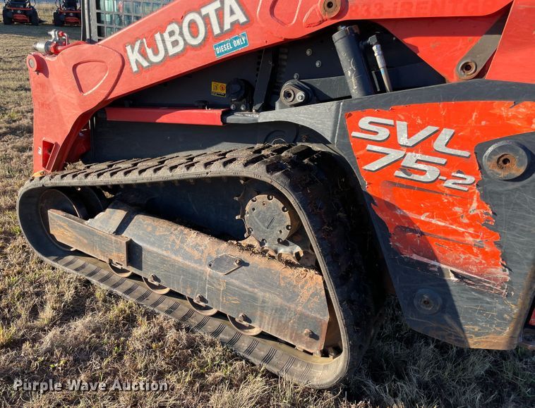 image for item DN7557 2020 Kubota SVL75-2  tracked skid steer loader