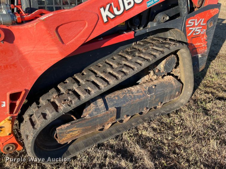 image for item DN7557 2020 Kubota SVL75-2  tracked skid steer loader