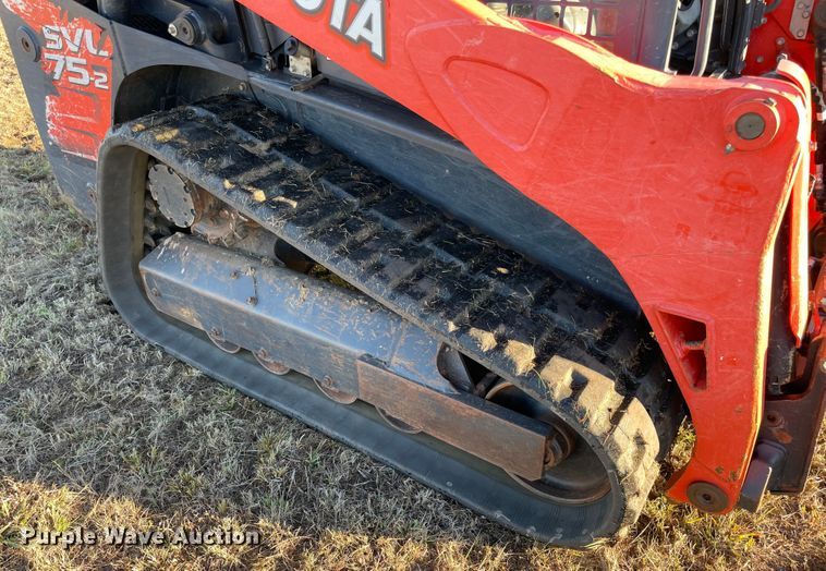 image for item DN7557 2020 Kubota SVL75-2  tracked skid steer loader
