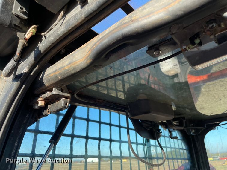 image for item DN7557 2020 Kubota SVL75-2  tracked skid steer loader