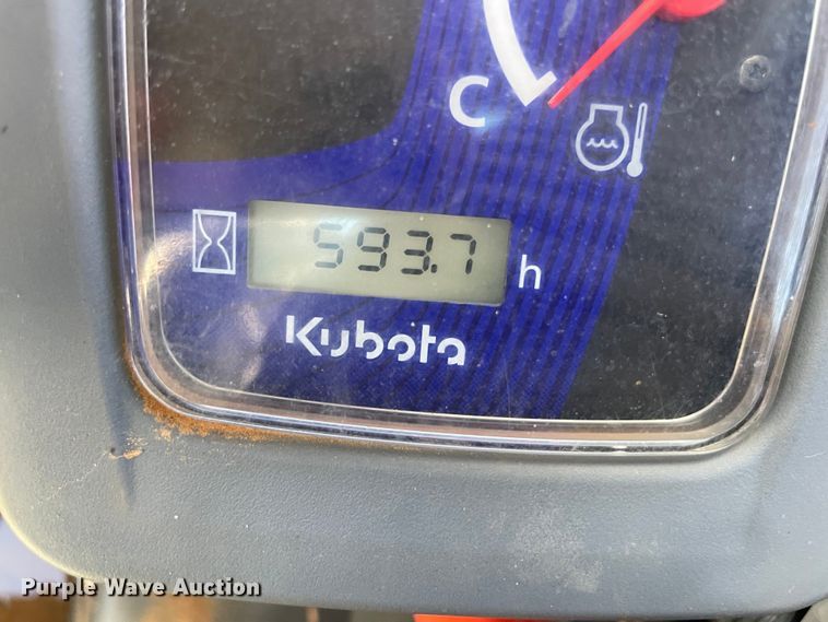 image for item DN7558 2021 Kubota SSV65P  skid steer loader