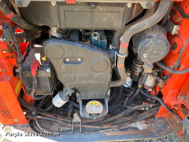 image for item DN7558 2021 Kubota SSV65P  skid steer loader