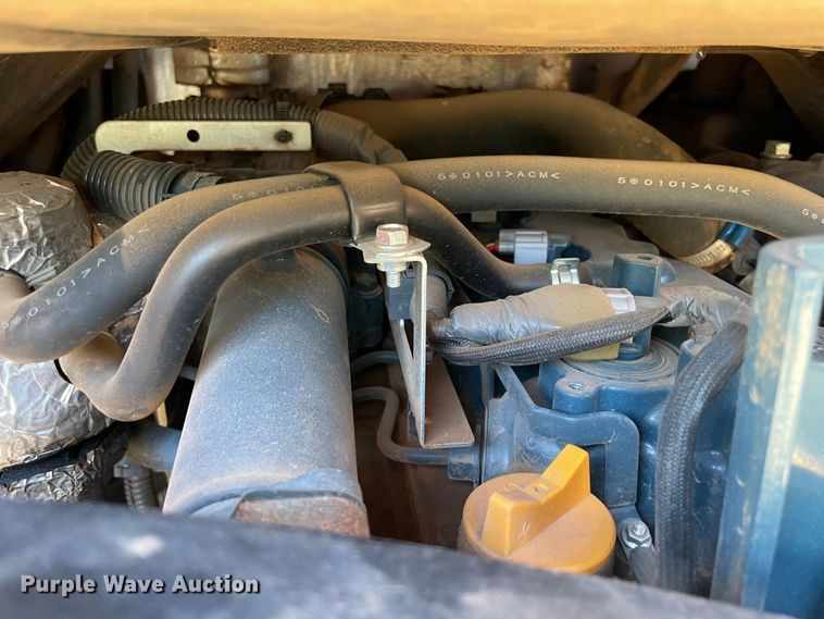 image for item DN7558 2021 Kubota SSV65P  skid steer loader