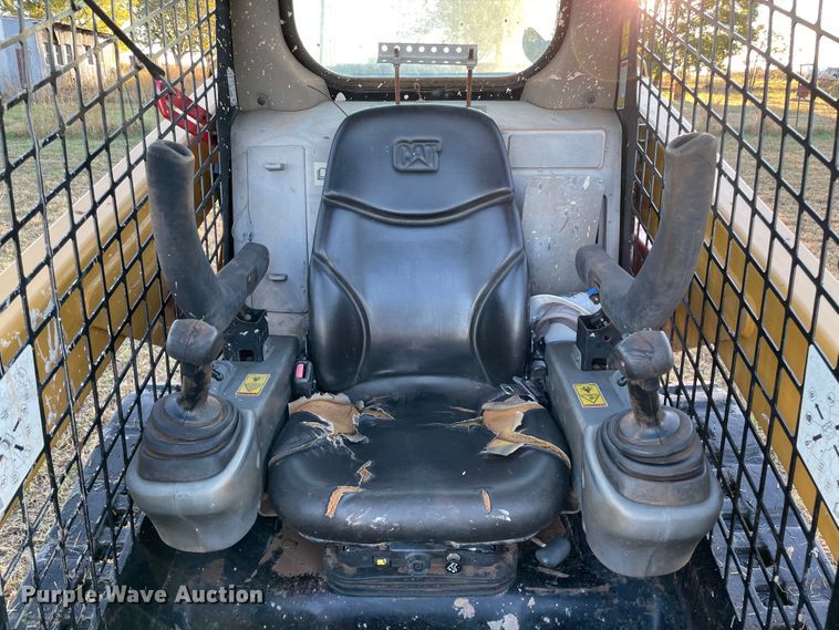 image for item DN7559 2015 Caterpillar 259D  tracked skid steer loader