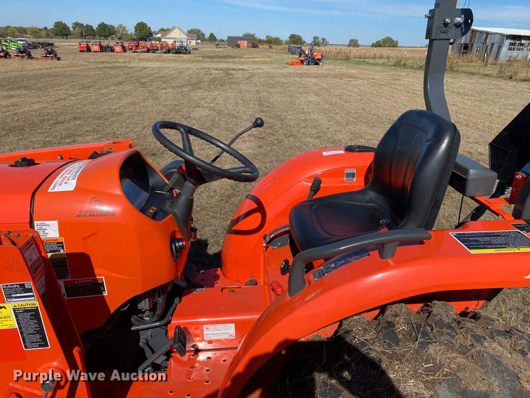 image for item DN7560 2021 Kubota L3301HST  MFWD tractor