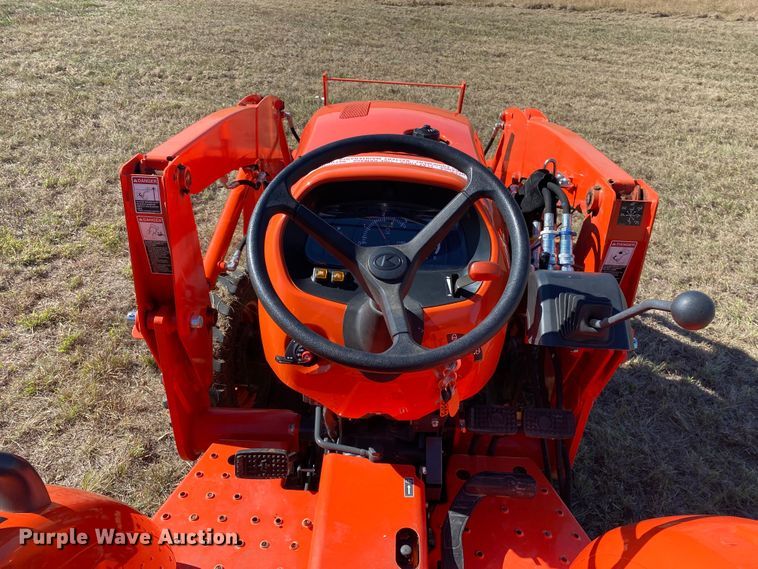 image for item DN7560 2021 Kubota L3301HST  MFWD tractor