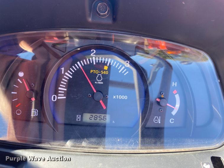 image for item DN7560 2021 Kubota L3301HST  MFWD tractor