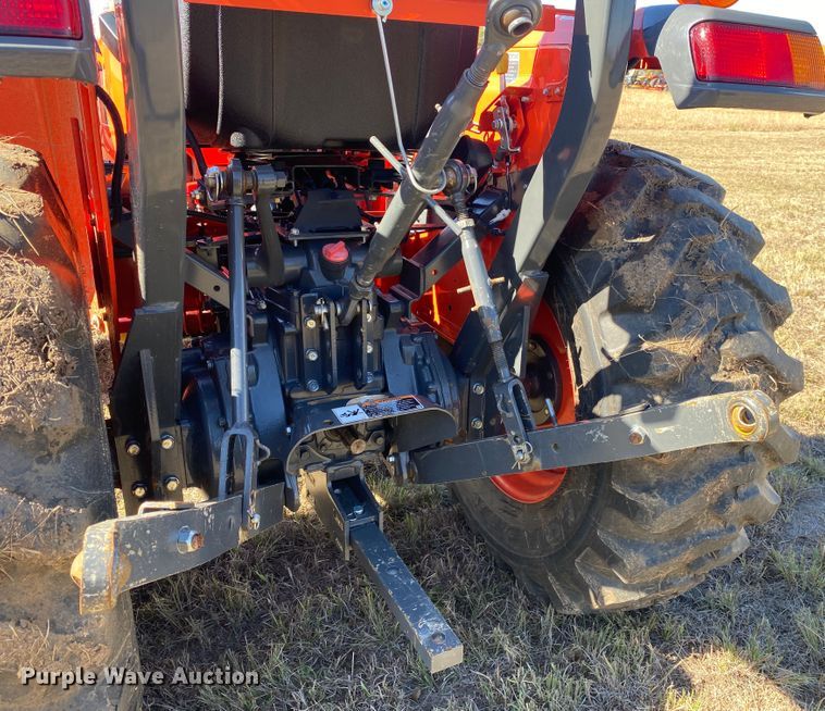 image for item DN7560 2021 Kubota L3301HST  MFWD tractor