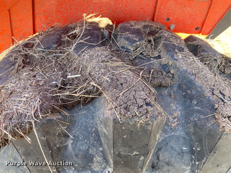 image for item DN7560 2021 Kubota L3301HST  MFWD tractor