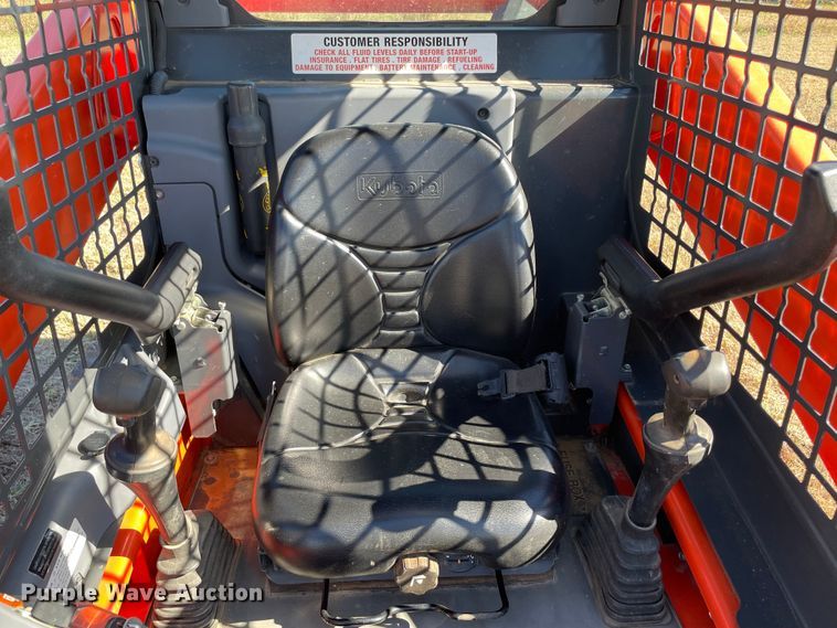 image for item DN7561 2021 Kubota SSV65  skid steer loader