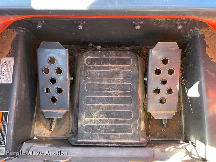 image for item DN7561 2021 Kubota SSV65  skid steer loader