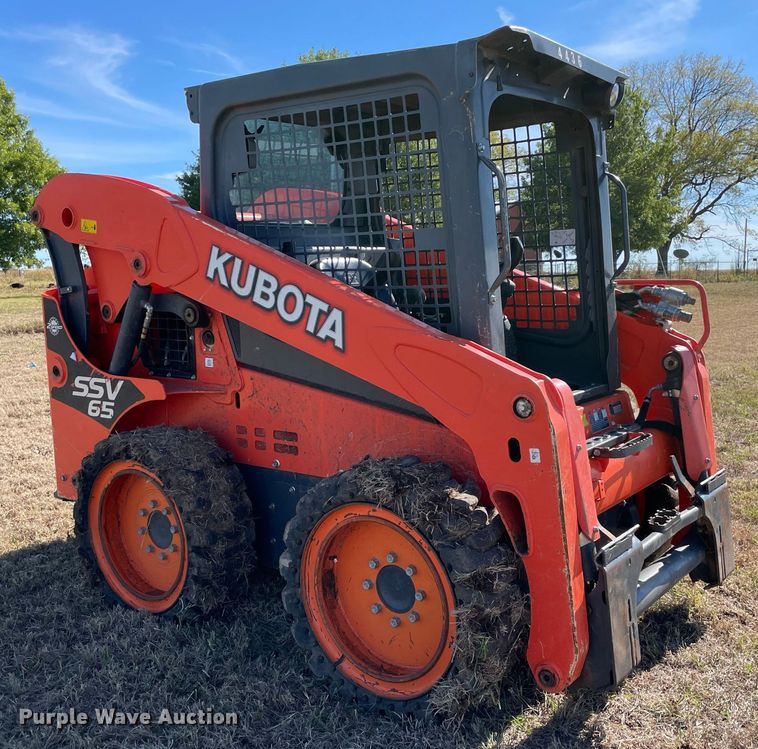 image for item DN7563 2019 Kubota SSV65P  skid steer loader
