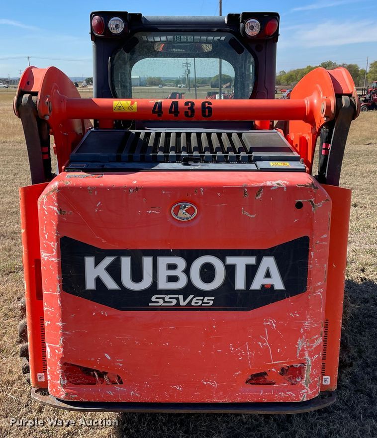image for item DN7563 2019 Kubota SSV65P  skid steer loader