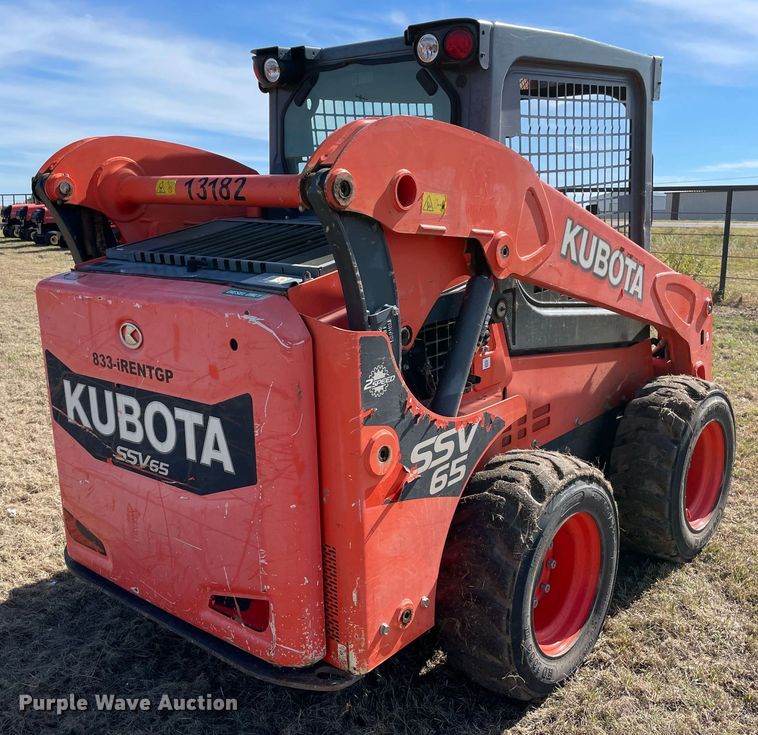 image for item DN7564 2019 Kubota SSV65P  skid steer loader