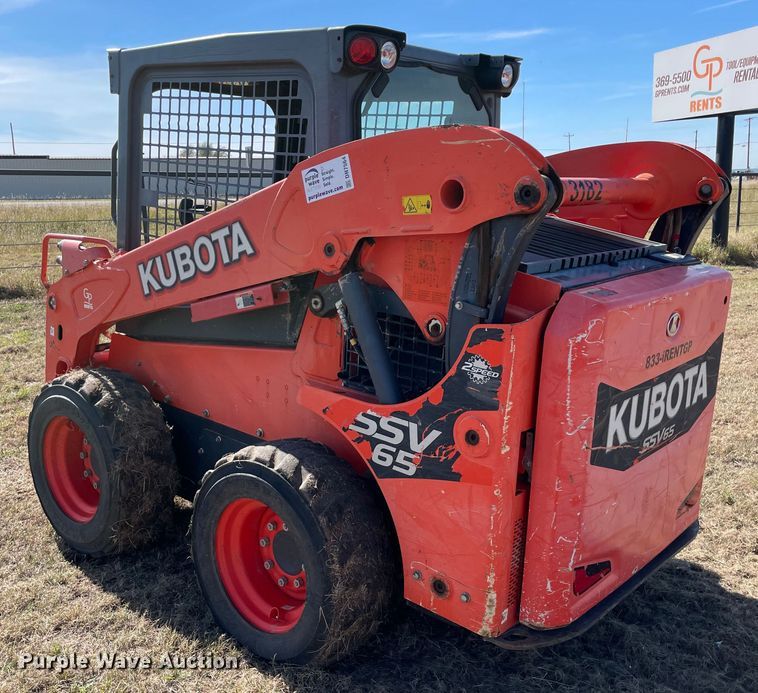 image for item DN7564 2019 Kubota SSV65P  skid steer loader