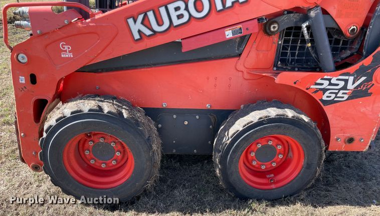 image for item DN7564 2019 Kubota SSV65P  skid steer loader
