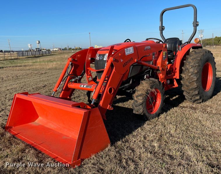 image for item DN7567 2020 Kubota L4701HST  MFWD tractor