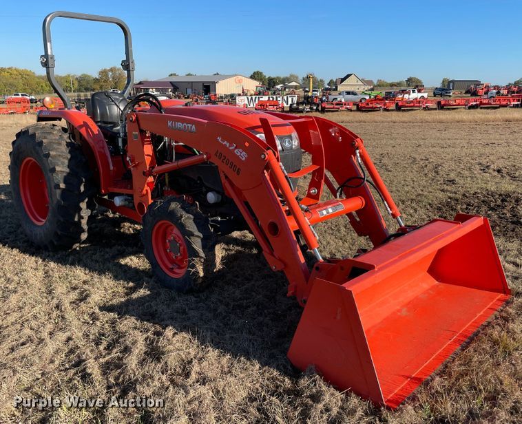 image for item DN7567 2020 Kubota L4701HST  MFWD tractor