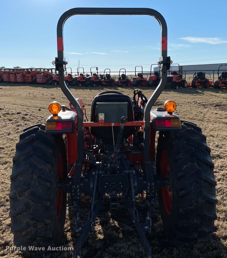 image for item DN7567 2020 Kubota L4701HST  MFWD tractor