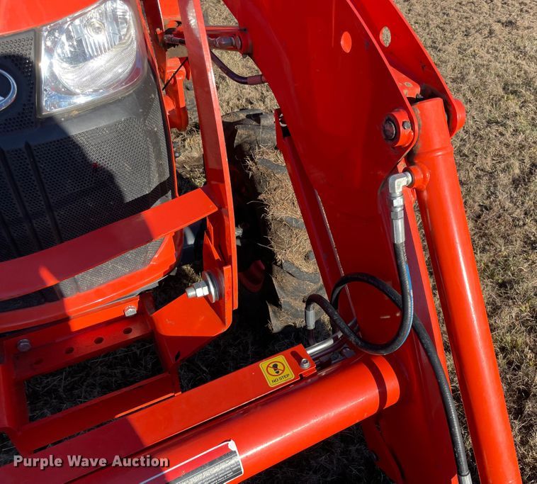 image for item DN7567 2020 Kubota L4701HST  MFWD tractor