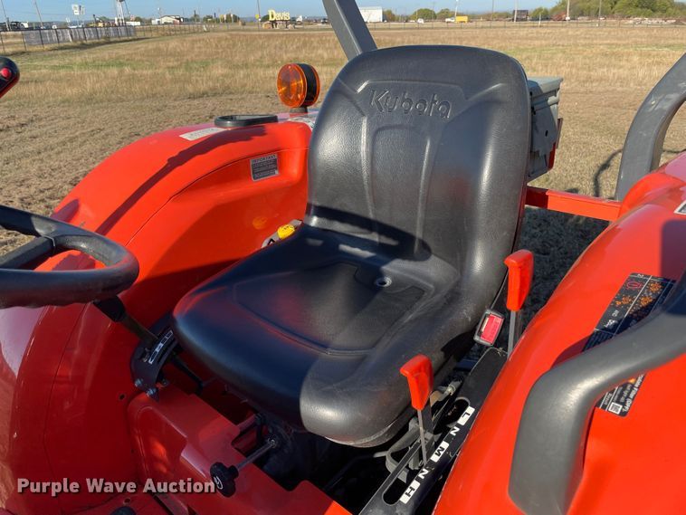 image for item DN7567 2020 Kubota L4701HST  MFWD tractor