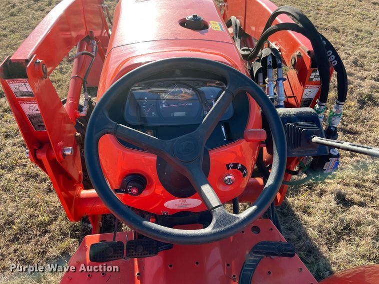 image for item DN7567 2020 Kubota L4701HST  MFWD tractor